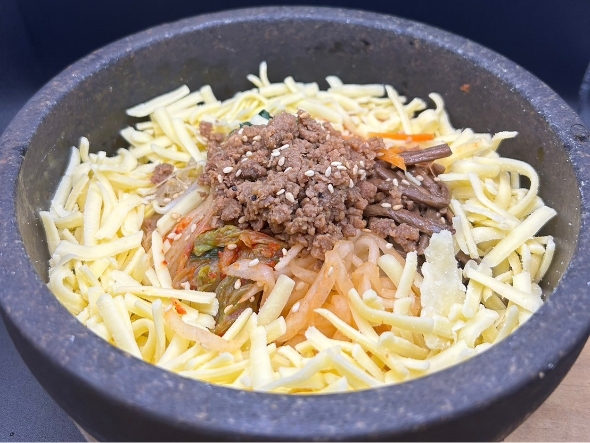 チーズ石焼ビビンバ